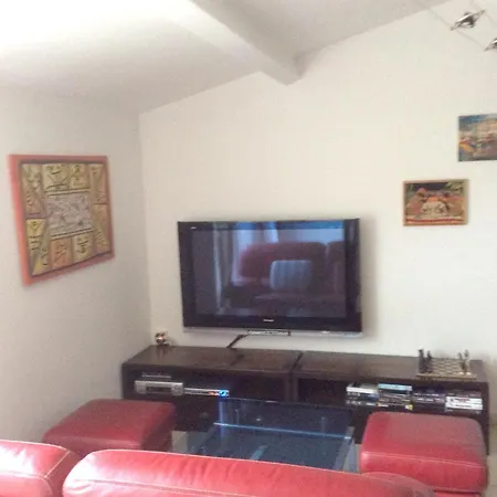 Apartamento à 50 M² Avec Piscine Partagée